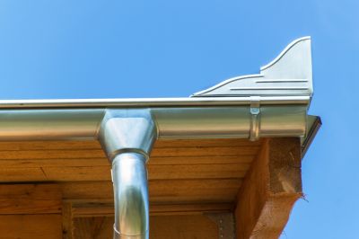 Seamless Metal Gutter Installation